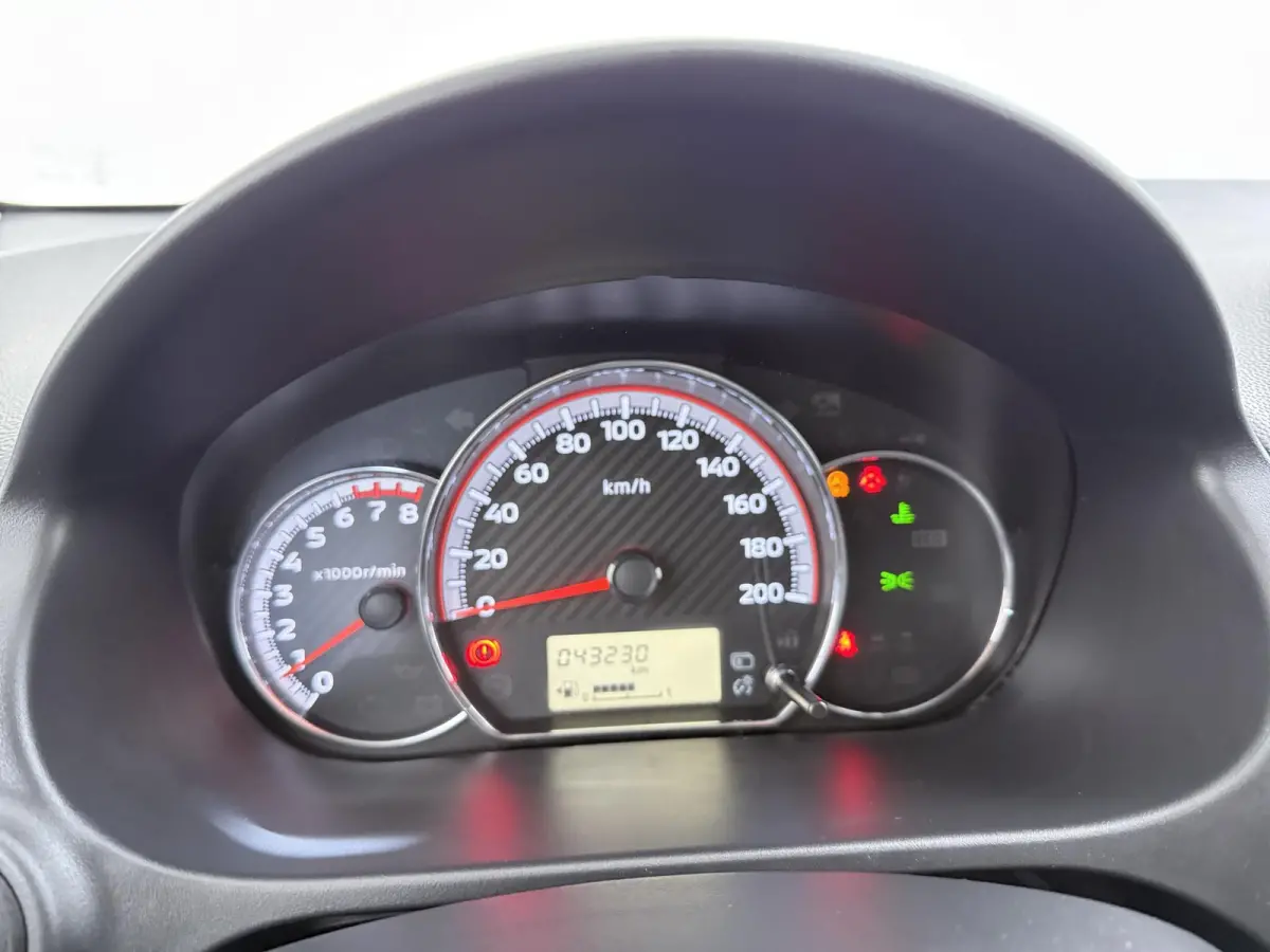 1.2 Connect+ | Apple Carplay/Android Auto | Airco |