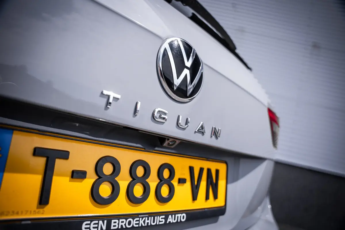 1.5 TSI 150PK DSG Life | 19 inch velgen met 4seizoenbanden  | Achteruitrijcamera | Stuurwiel verwarmd