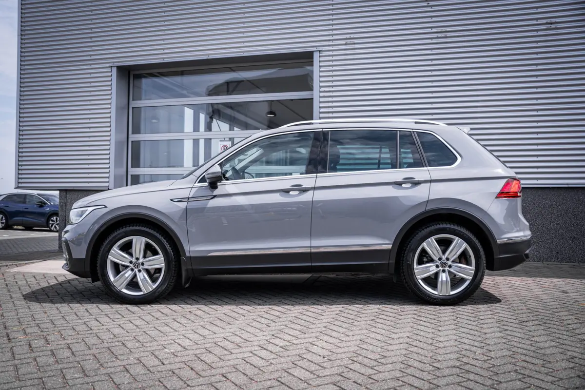 1.5 TSI 150PK DSG Life | 19 inch velgen met 4seizoenbanden  | Achteruitrijcamera | Stuurwiel verwarmd