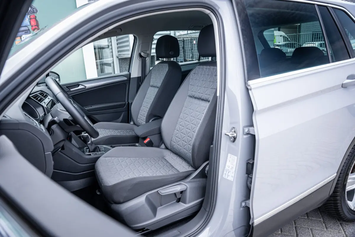 1.5 TSI 150PK DSG Life | 19 inch velgen met 4seizoenbanden  | Achteruitrijcamera | Stuurwiel verwarmd