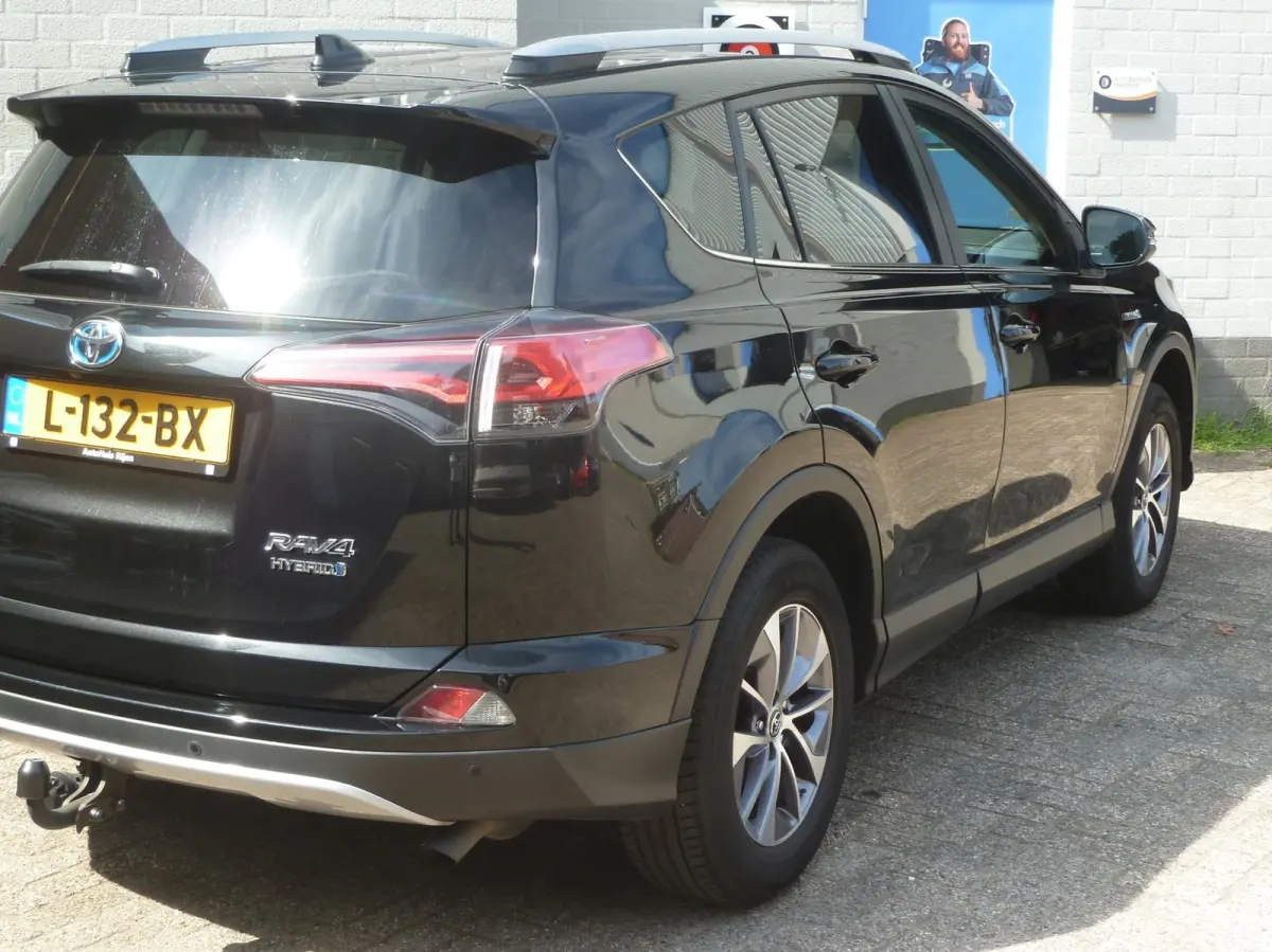 2.5 Hybrid AWD Dynamic|Camera|Elektr.Achterklep|Stoelverwarming|Trekhaak|Lane-Assist|1650KG Trekvermogen