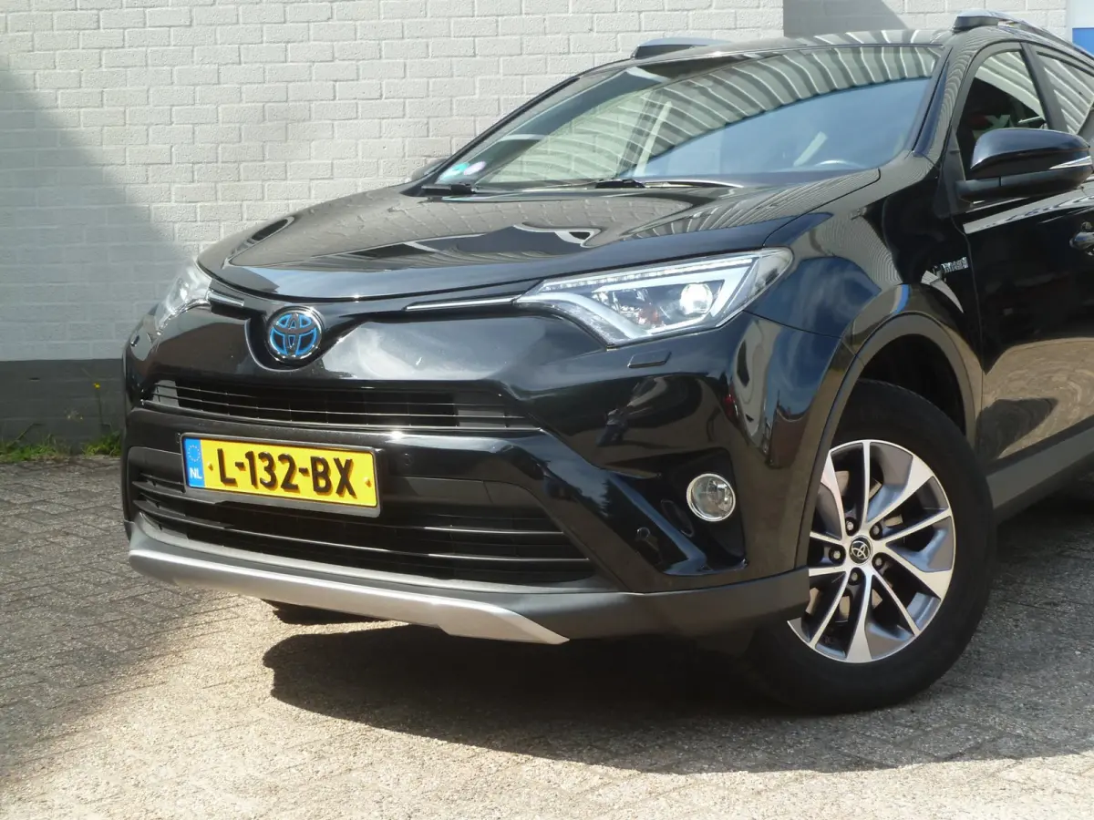 2.5 Hybrid AWD Dynamic|Camera|Elektr.Achterklep|Stoelverwarming|Trekhaak|Lane-Assist|1650KG Trekvermogen