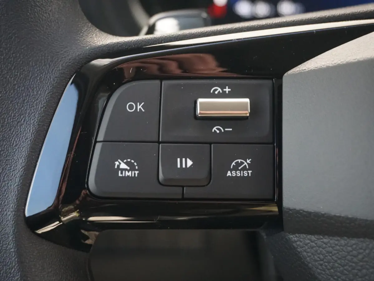 L1 50kWh | 0% rente | camera | Apple Carplay/Android Auto  | laadruimtebetimmering  | Comfort stoelen | rijklaarprijs