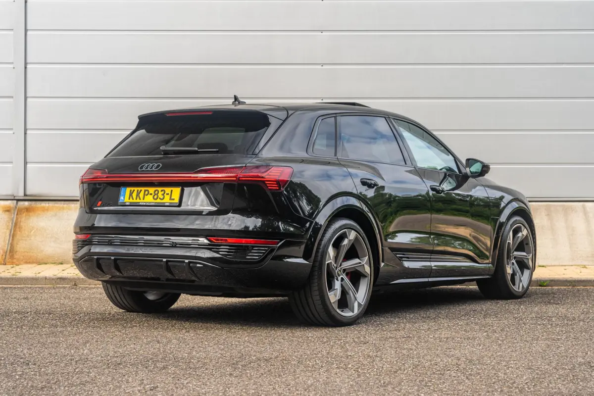 SQ8 503pk Quattro 115 kWh | Panoramadak | B&O Premium 3d | Elec. Sportstoel Plus | Keyless | Head-up | Leder | Trekhaak