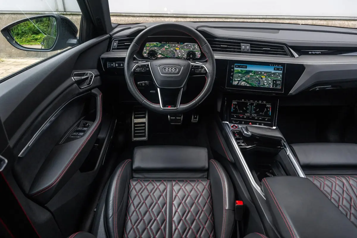 SQ8 503pk Quattro 115 kWh | Panoramadak | B&O Premium 3d | Elec. Sportstoel Plus | Keyless | Head-up | Leder | Trekhaak