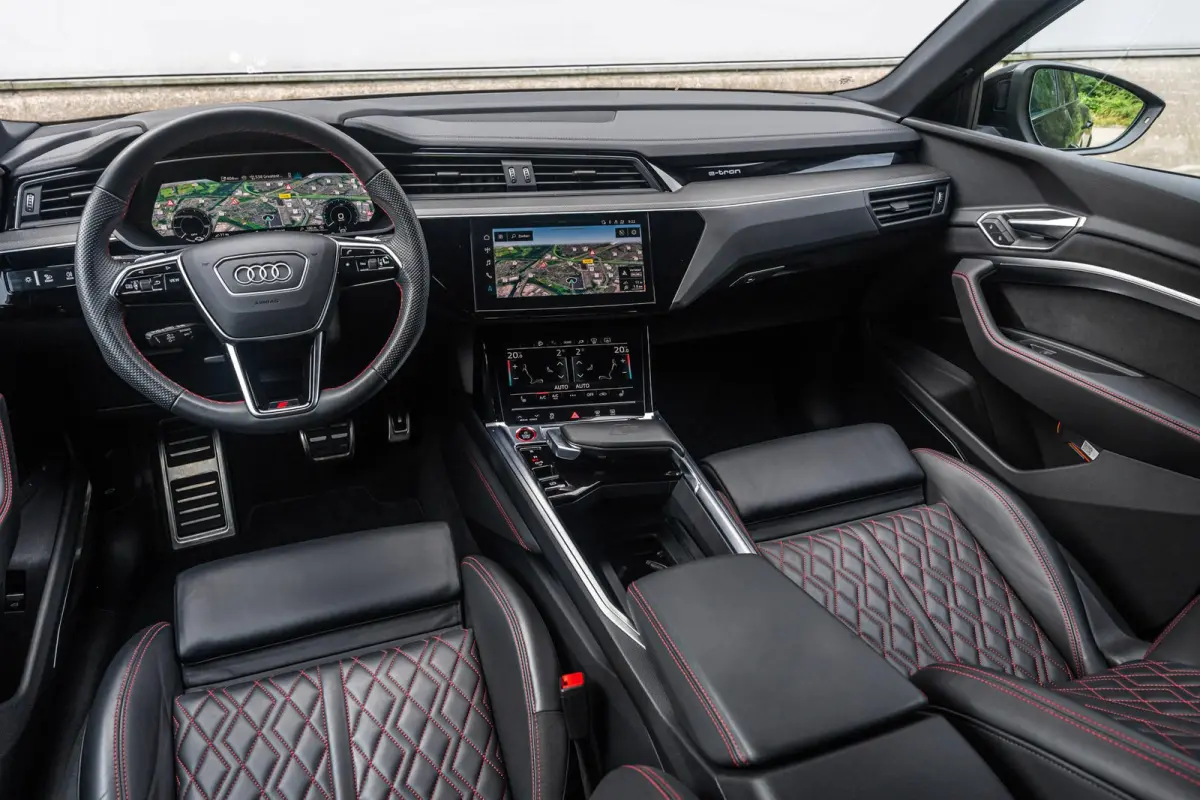 SQ8 503pk Quattro 115 kWh | Panoramadak | B&O Premium 3d | Elec. Sportstoel Plus | Keyless | Head-up | Leder | Trekhaak