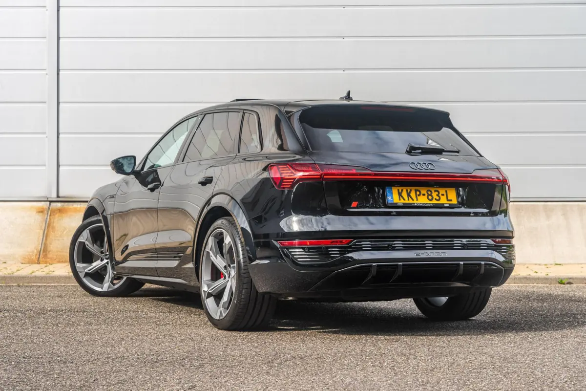 SQ8 503pk Quattro 115 kWh | Panoramadak | B&O Premium 3d | Elec. Sportstoel Plus | Keyless | Head-up | Leder | Trekhaak