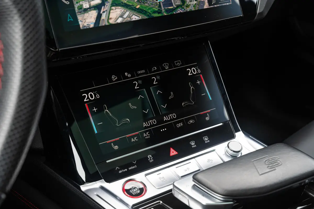 SQ8 503pk Quattro 115 kWh | Panoramadak | B&O Premium 3d | Elec. Sportstoel Plus | Keyless | Head-up | Leder | Trekhaak