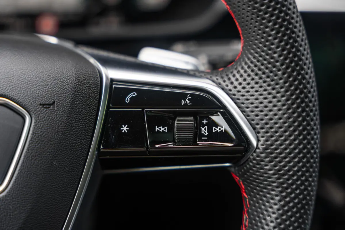 SQ8 503pk Quattro 115 kWh | Panoramadak | B&O Premium 3d | Elec. Sportstoel Plus | Keyless | Head-up | Leder | Trekhaak