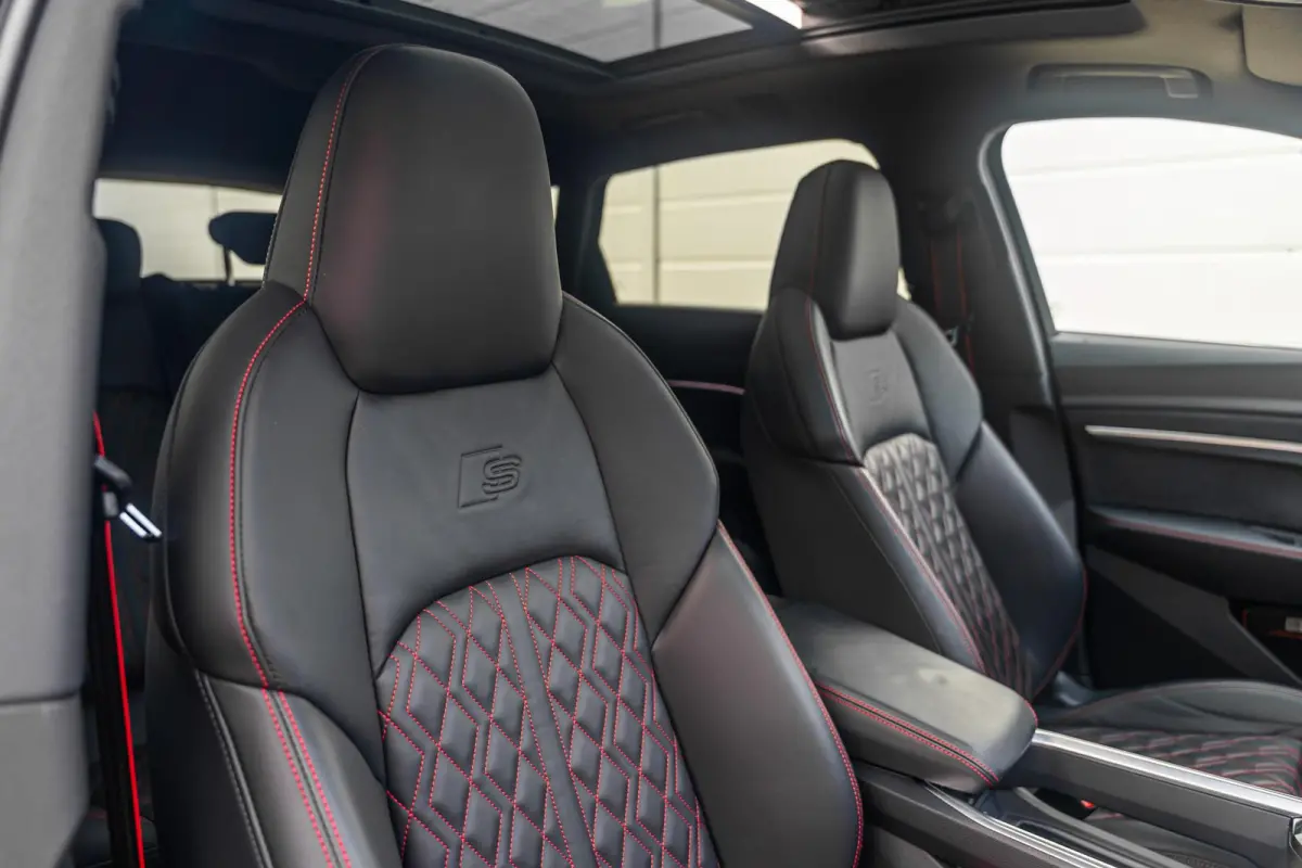 SQ8 503pk Quattro 115 kWh | Panoramadak | B&O Premium 3d | Elec. Sportstoel Plus | Keyless | Head-up | Leder | Trekhaak