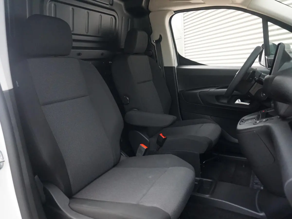 L1 50kWh | camera | Apple Carplay/Android Auto  | laadruimtebetimmering  | Comfort stoelen | rijklaarprijs