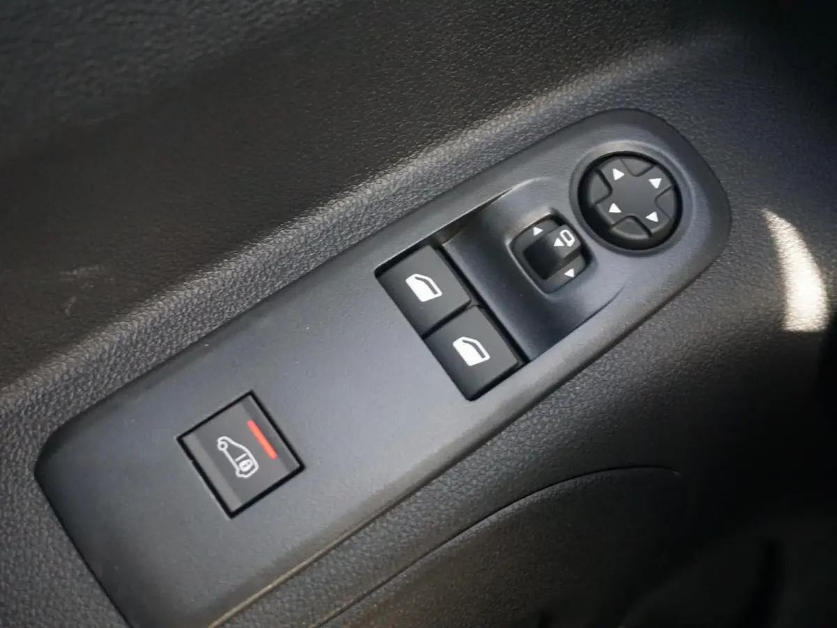 L1 50kWh | camera | Apple Carplay/Android Auto  | laadruimtebetimmering  | Comfort stoelen | rijklaarprijs