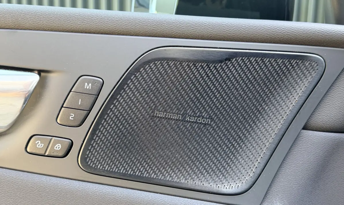 2.0 T6 Plug-in hybrid AWD Plus Black Edition | PANO | H/K | MEMORY | ACC | 21 INCH | 1E EIG | FABRIEKSGARANTIE