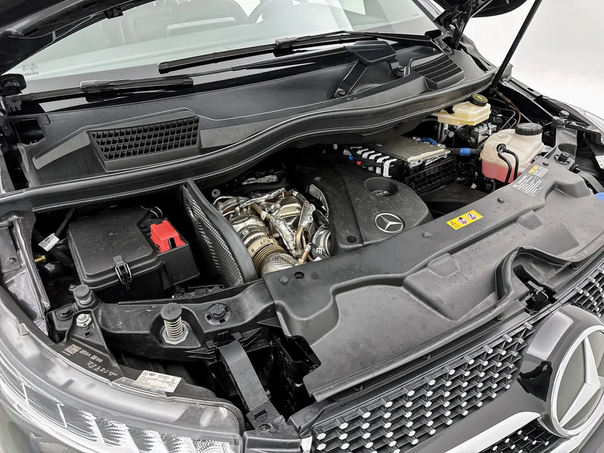 250d 4-MATIC L3 XL AMG 6-persoons Elektrische schuifdeuren Distronic Burmester Trekhaak afneembaar 2500kg