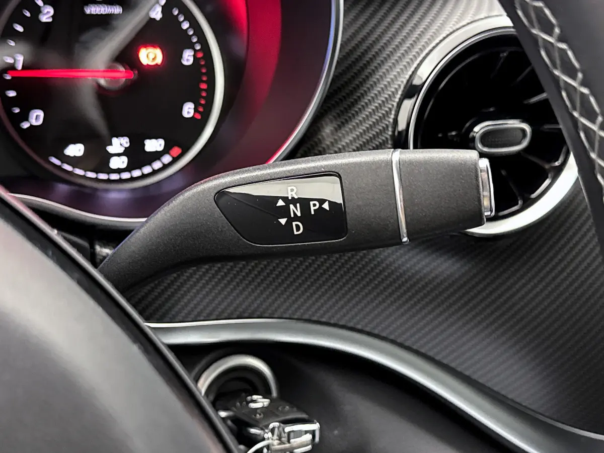 250d 4-MATIC Extra-Lang AMG 6-persoons Elektrische schuifdeuren Distronic Burmester Trekhaak afneembaar 2500kg
