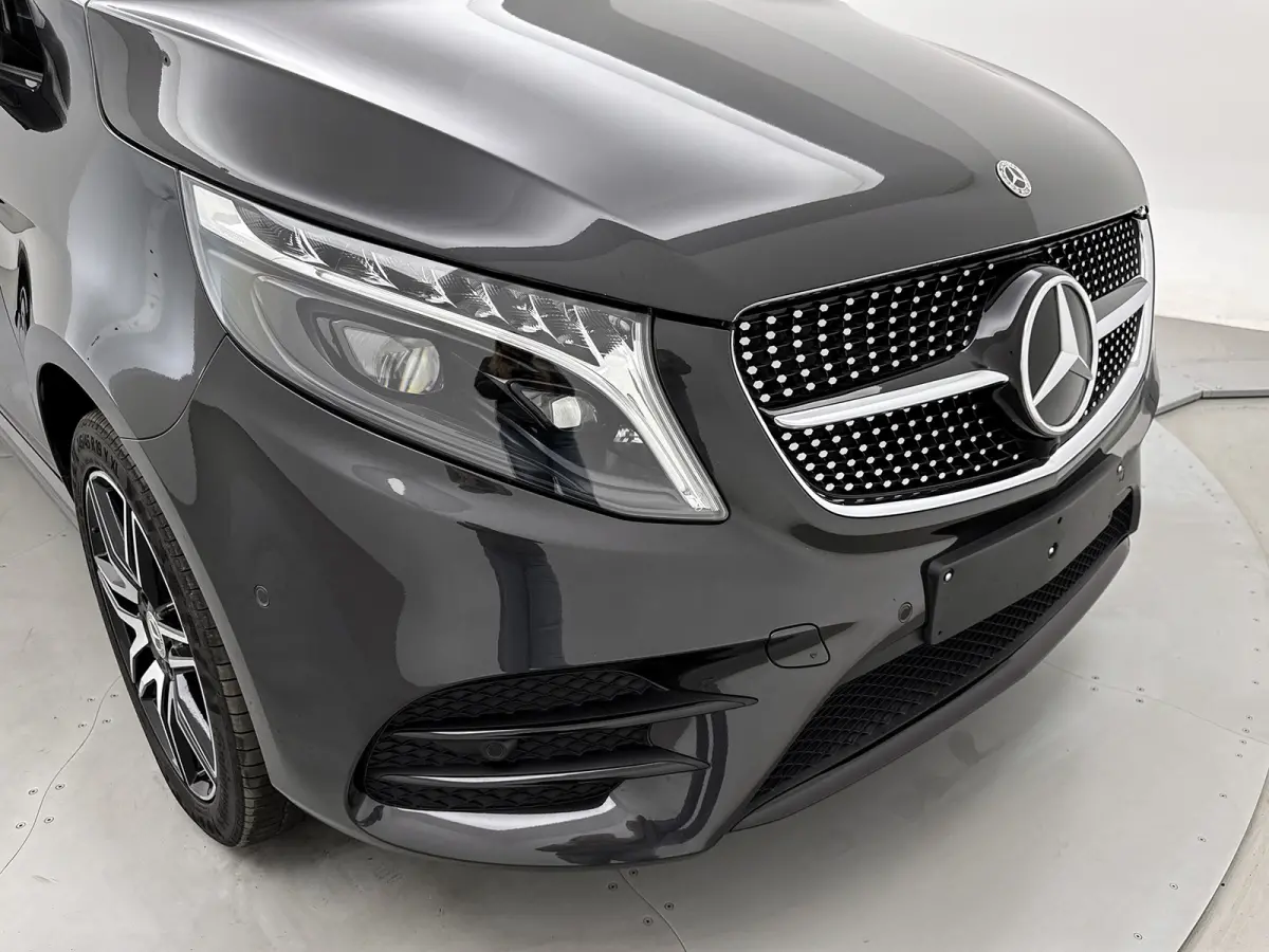 250d 4-MATIC Extra-Lang AMG 6-persoons Elektrische schuifdeuren Distronic Burmester Trekhaak afneembaar 2500kg