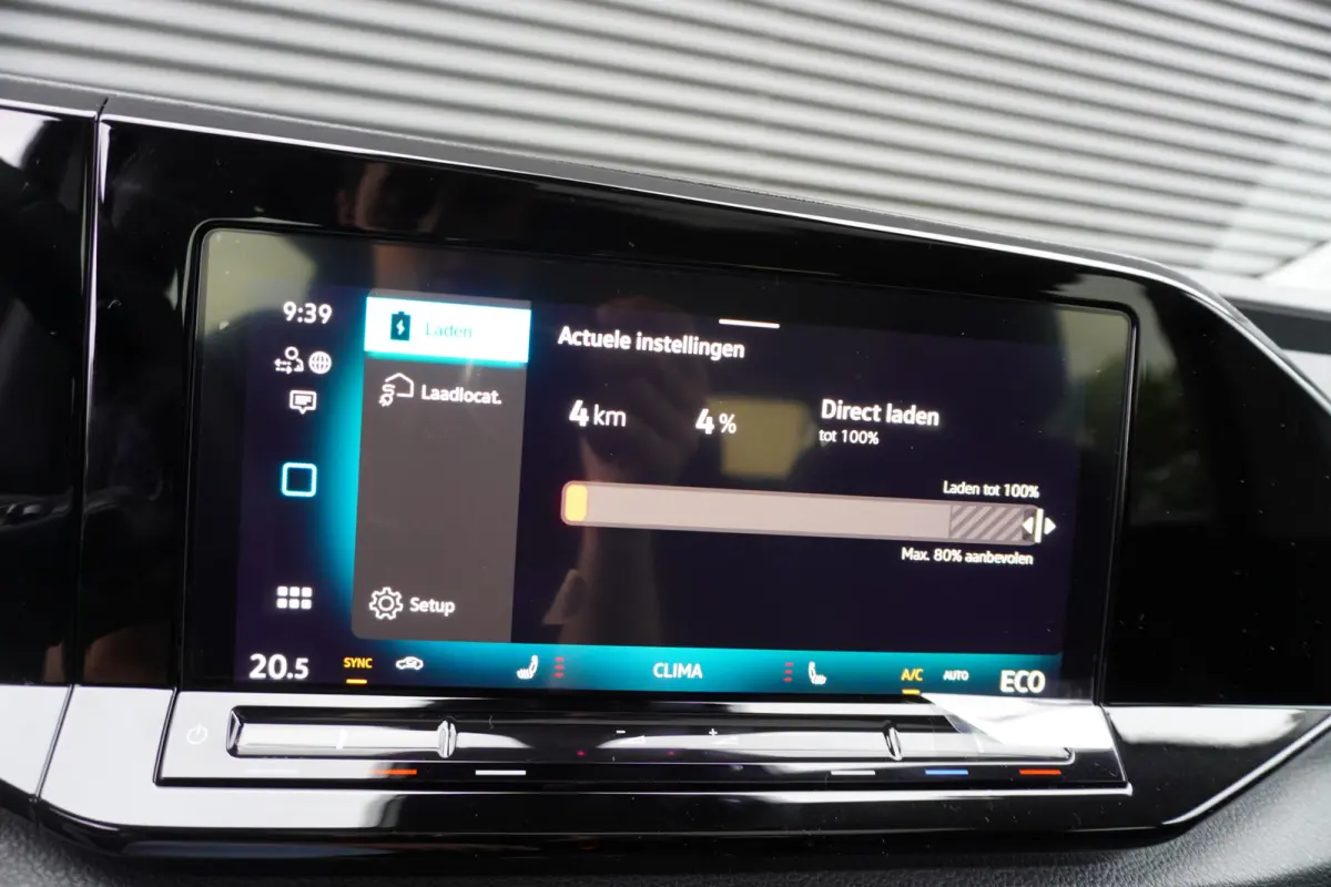 Maxi L2 150pk Plug-in Hybride Style Automaat Apple Carplay Navigatie Camera Parkeersensoren LED 5 persoons ACC Cruise control