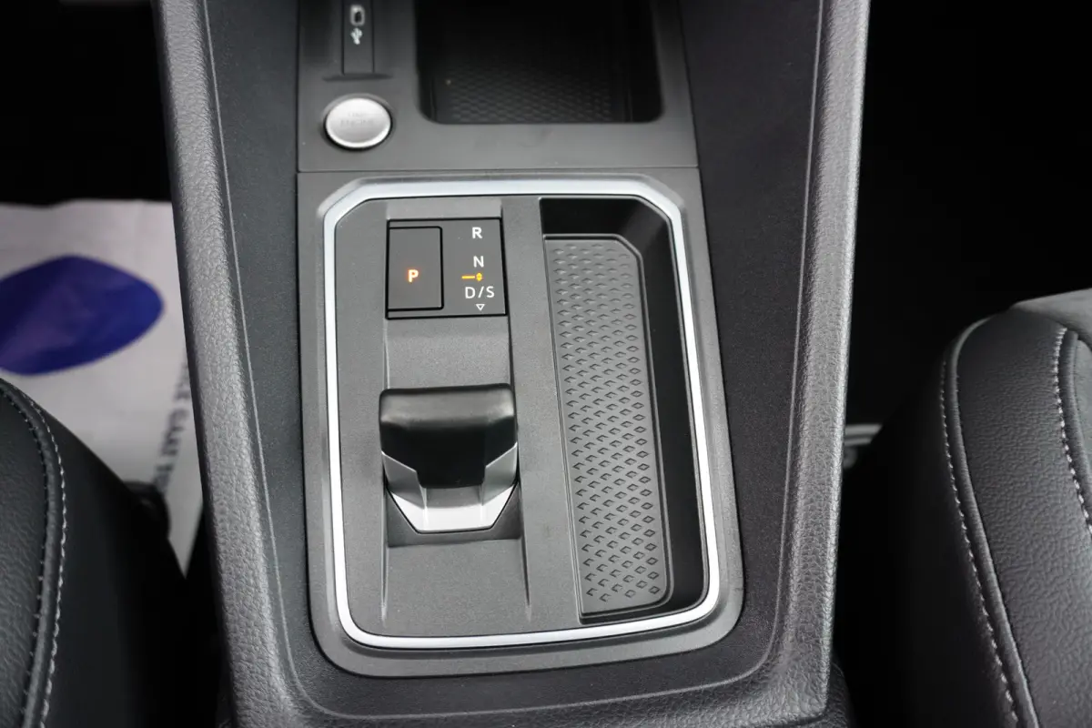 Maxi L2 150pk Plug-in Hybride Style Automaat Apple Carplay Navigatie Camera Parkeersensoren LED 5 persoons ACC Cruise control