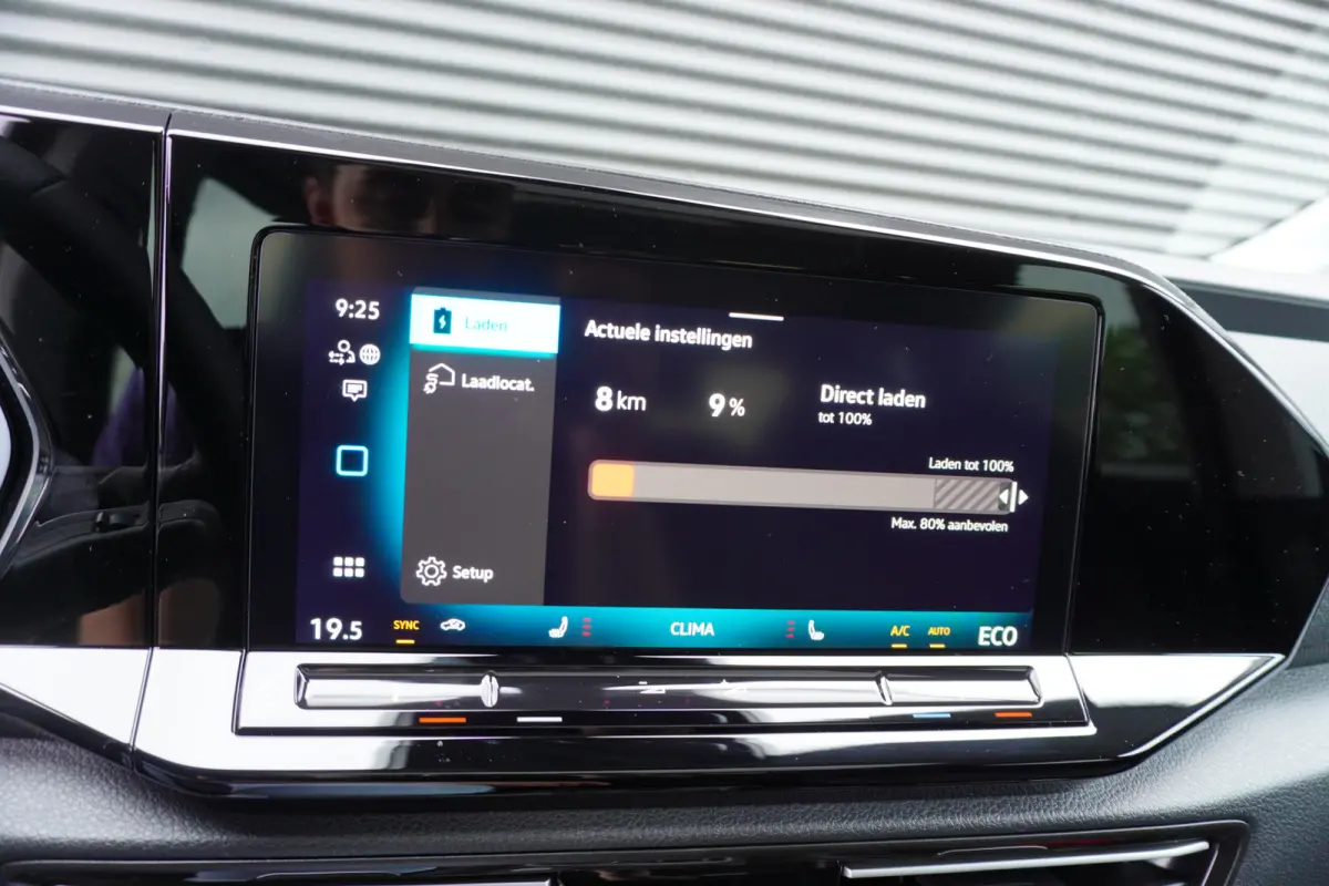 Maxi L2 150pk Plug-in Hybride Style Trekhaak Automaat Apple Carplay Navigatie Camera Parkeersensoren LED 5 persoons ACC Cruise control