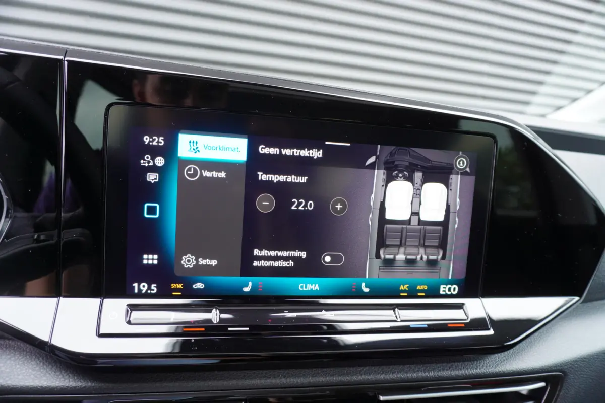 Maxi L2 150pk Plug-in Hybride Style Trekhaak Automaat Apple Carplay Navigatie Camera Parkeersensoren LED 5 persoons ACC Cruise control