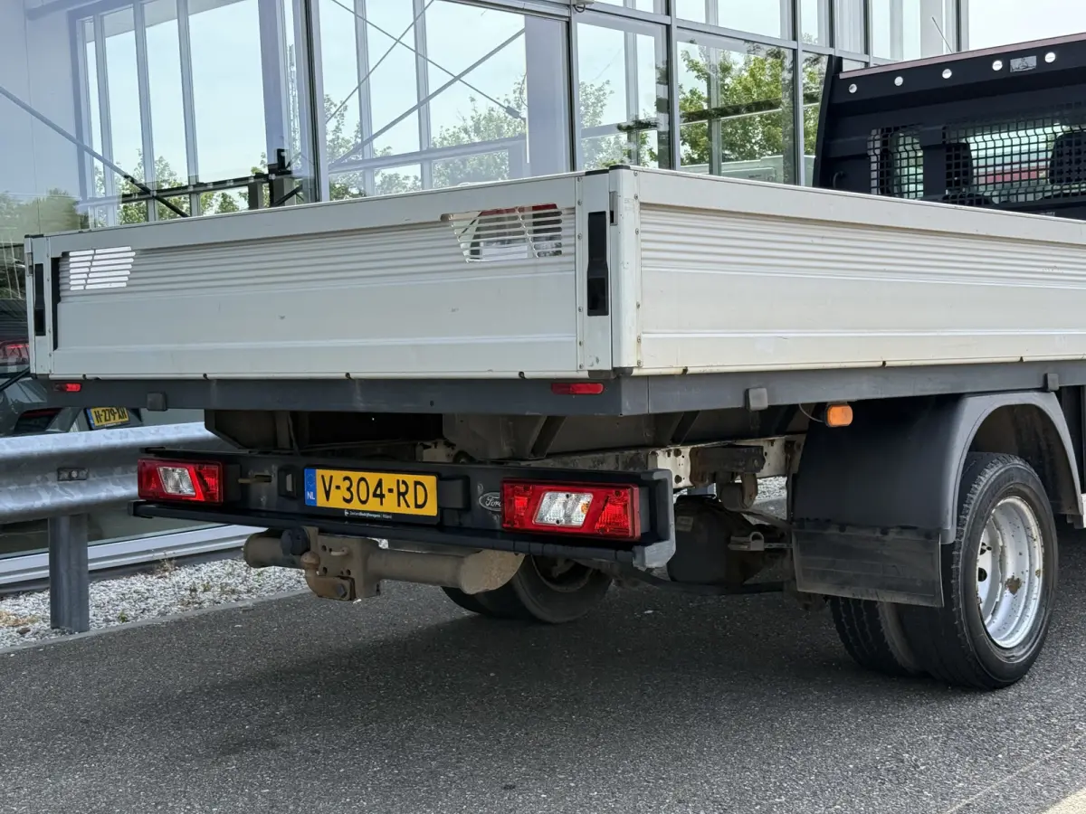 350 2.0 TDCI 170PK L4 Open laadbak | 4.20x2.20 | Luchtvering | Trekhaak| Cruisec. | Airco