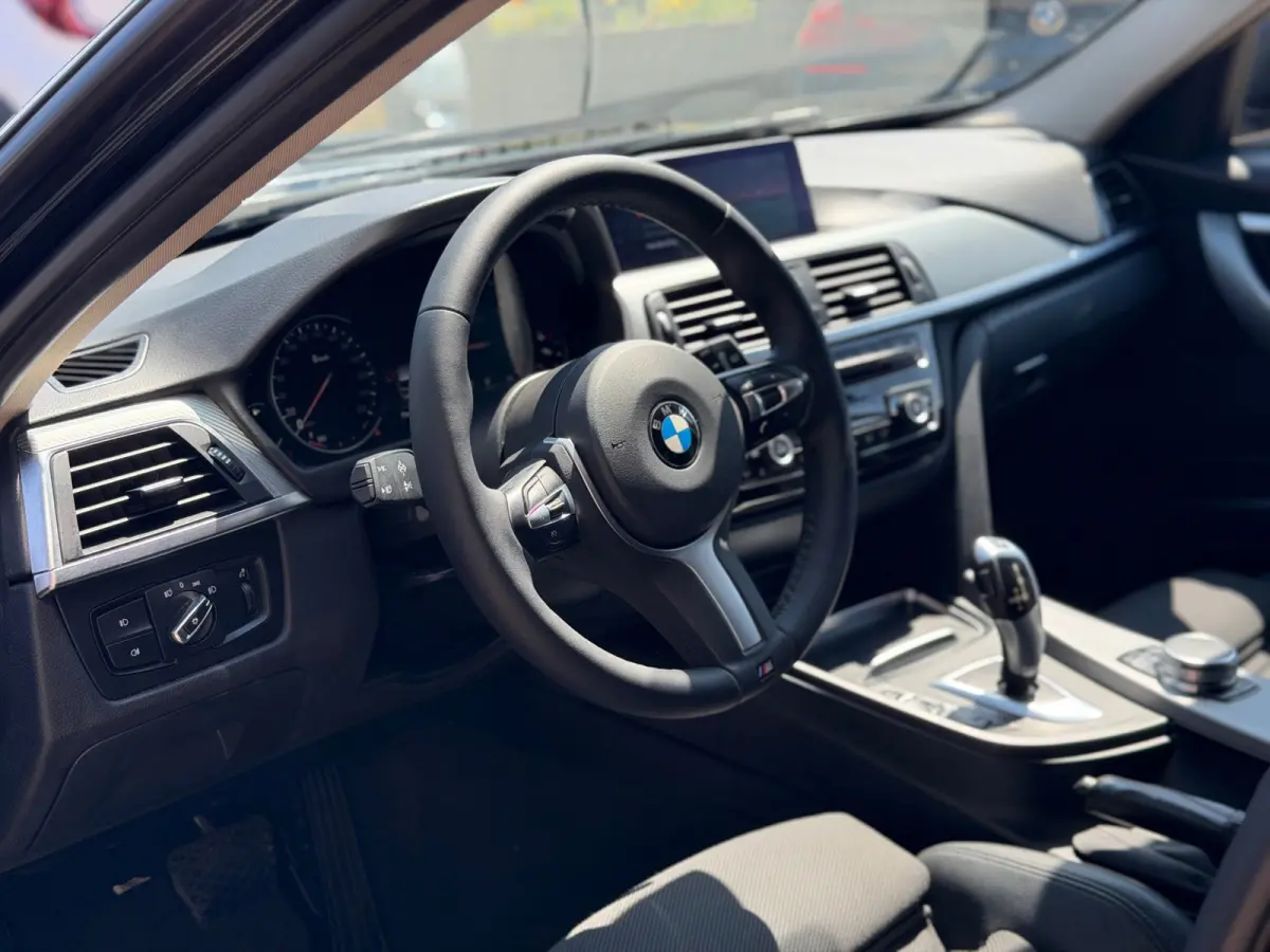 330i MSport Edition 2018 AUT NAVI LM NAP