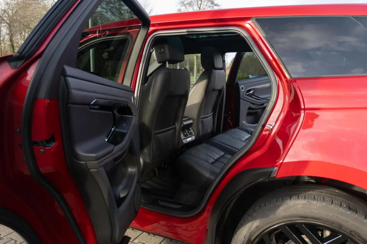 2.0 D180 AWD HSE|1ste Eig|Panoramadak|Trekhaak|Leder|Digitaal Dashboard|Meridian|Firenze Red Metallic|Dealer Onderhouden