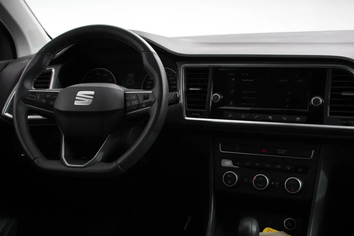 1.5 TSI DSG Style Nieuw type Climate Control Parkeer sensoren Cruise control DAB Led Lichtmetalen Velgen