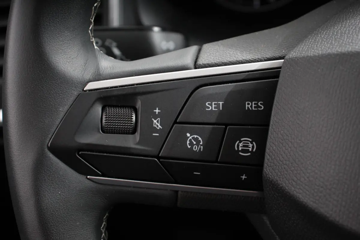 1.5 TSI DSG Style Nieuw type Climate Control Parkeer sensoren Cruise control DAB Led Lichtmetalen Velgen