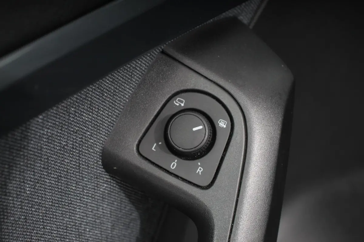 1.5 TSI DSG Style Nieuw type Climate Control Parkeer sensoren Cruise control DAB Led Lichtmetalen Velgen