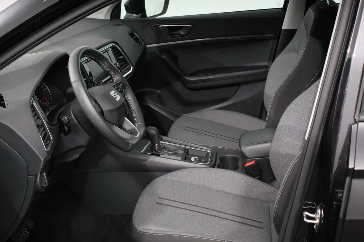 1.5 TSI DSG Style Nieuw type Climate Control Parkeer sensoren Cruise control DAB Led Lichtmetalen Velgen