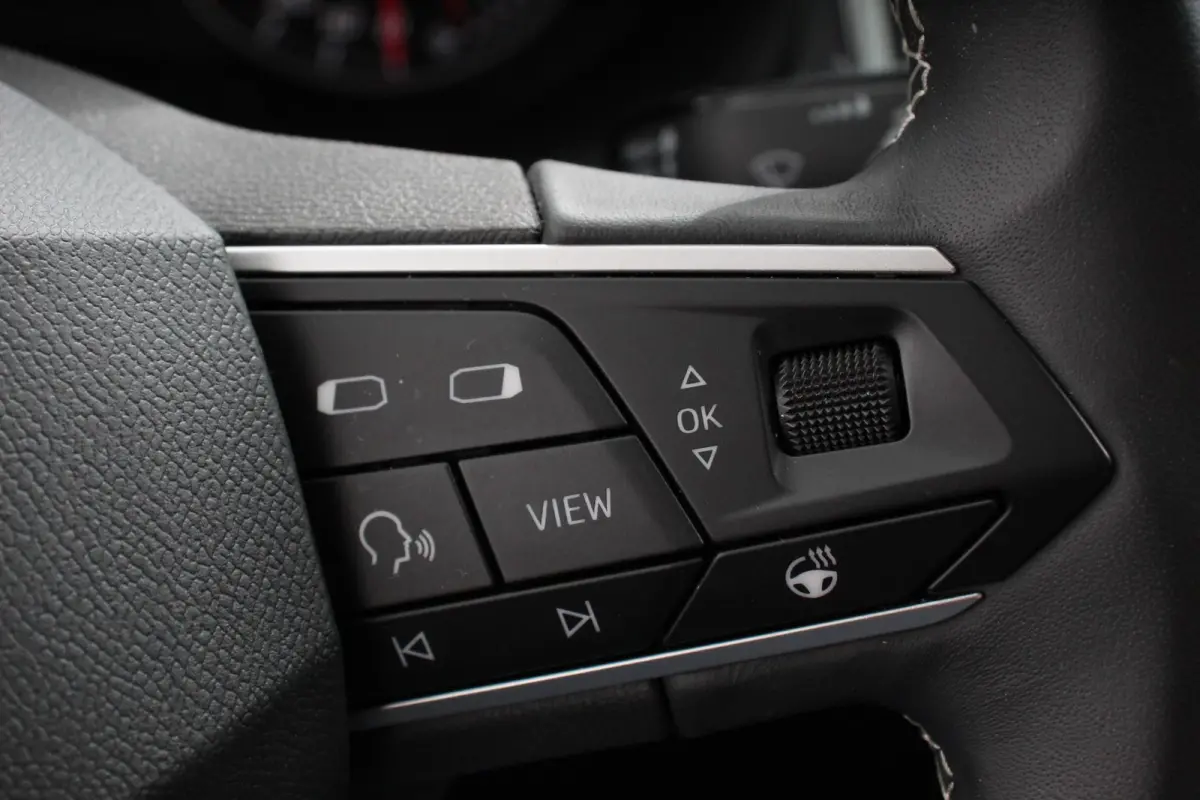 1.5 TSI DSG Style Nieuw type Climate Control Parkeer sensoren Cruise control DAB Led Lichtmetalen Velgen