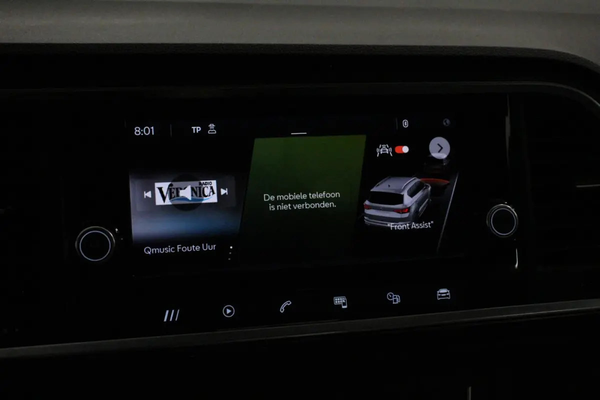 1.5 TSI DSG Style Nieuw type Climate Control Parkeer sensoren Cruise control DAB Led Lichtmetalen Velgen