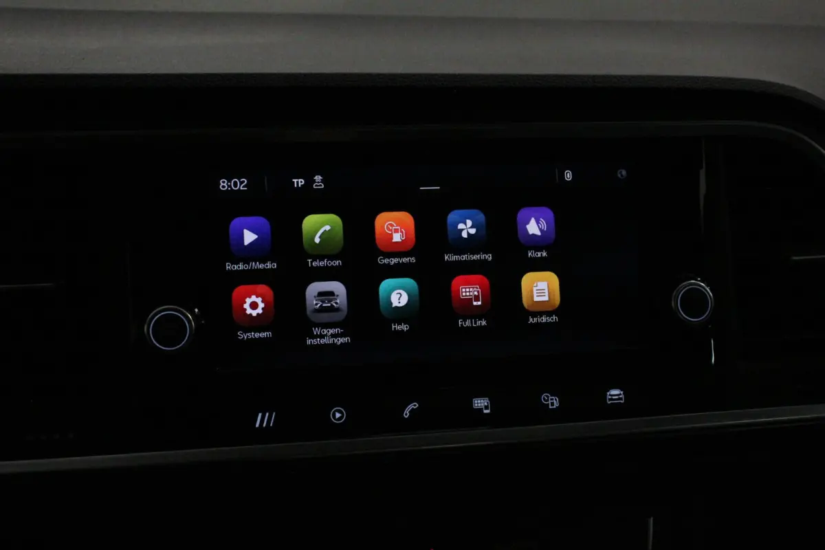 1.5 TSI DSG Style Nieuw type Climate Control Parkeer sensoren Cruise control DAB Led Lichtmetalen Velgen