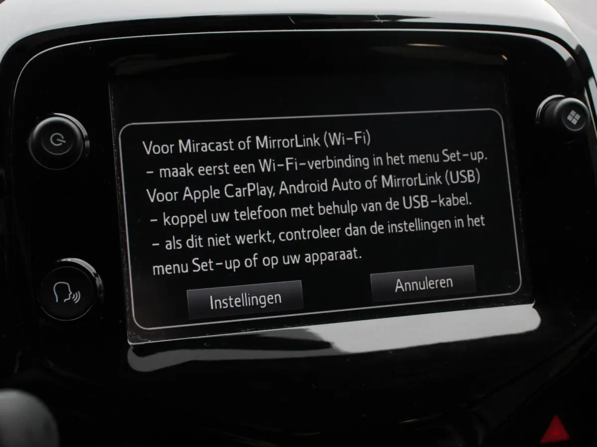1.0 VTi Feel Airco Carplay Navigatie Achteruitrijcamera NL Auto NAP