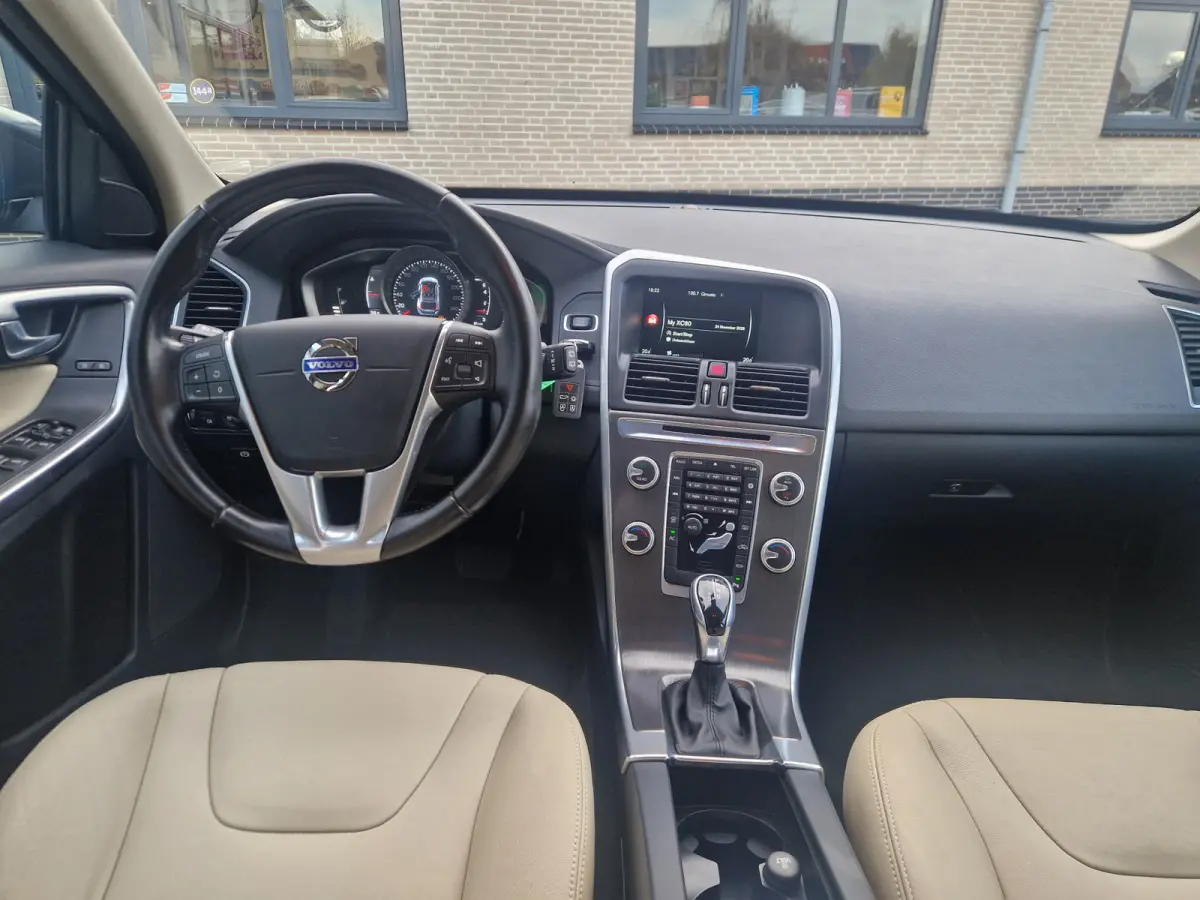 T5 Nederlandse auto | Beige Leder | 133.700 km | nieuwe distrubutie | High Performance audio | etc