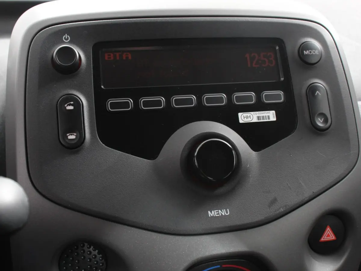 1.0 e-VTi Active Airco Bluetooth Led DAB 5 deurs
