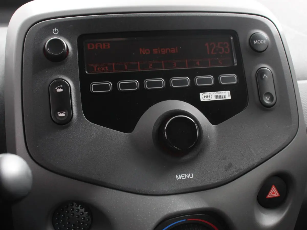 1.0 e-VTi Active Airco Bluetooth Led DAB 5 deurs
