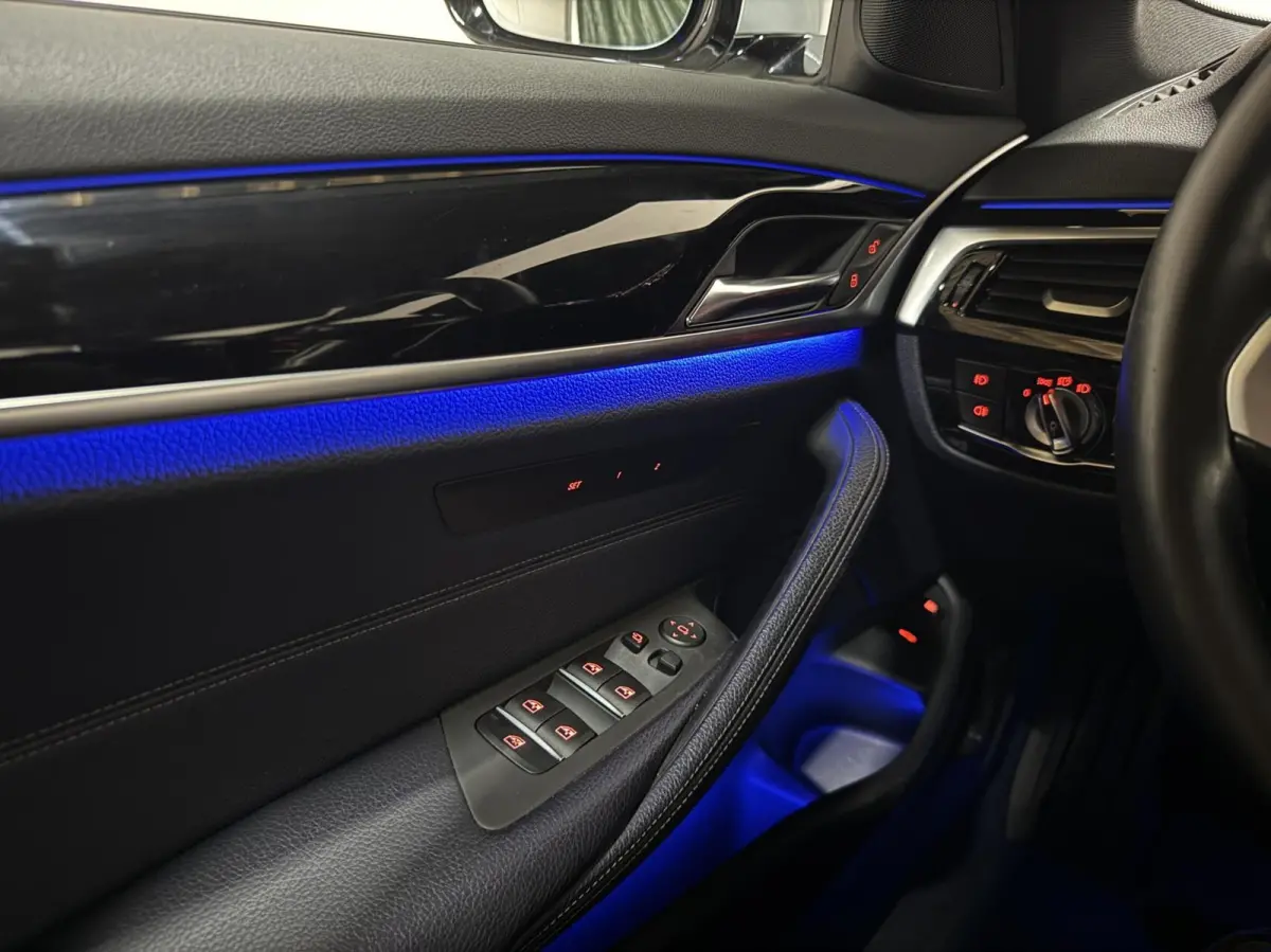 530e iPerformance M-Sport Leer Sfeer CarPlay Memory