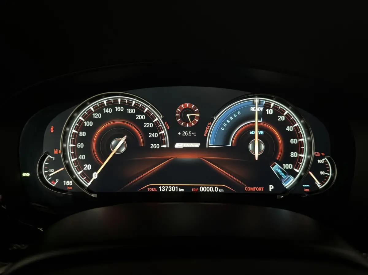 530e iPerformance M-Sport Leer Sfeer CarPlay Memory