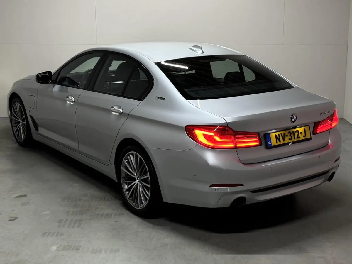530e iPerformance M-Sport Leer Sfeer CarPlay Memory