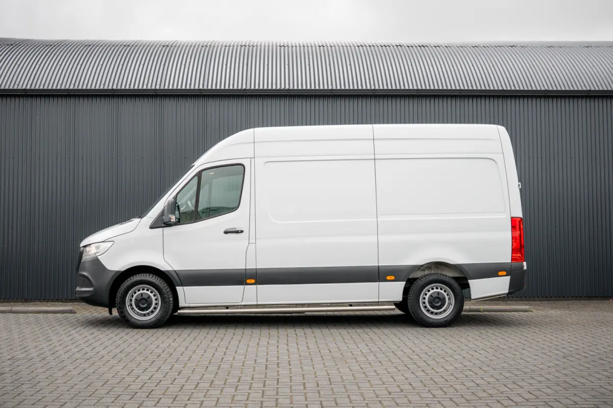 311 CDI RWD L2H2 | Volledig Ingericht | Mbux | Camera | Climatronic
