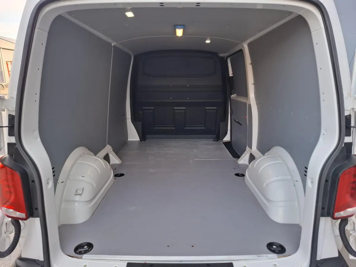 2.0 TDI L2H1 30 Comfortline CARPLAY / L2H1 / CRUISE CONTROLE / AIRCO / EURO 6