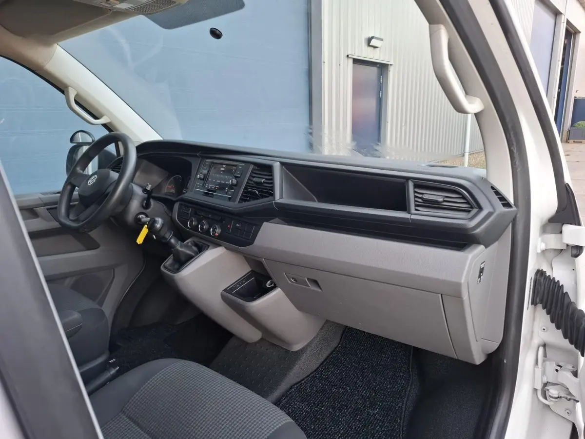 2.0 TDI L2H1 30 Comfortline CARPLAY / L2H1 / CRUISE CONTROLE / AIRCO / EURO 6