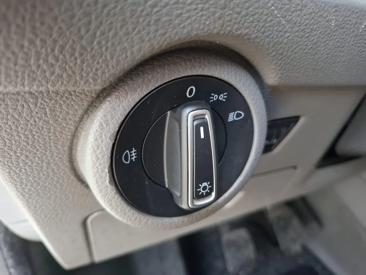 2.0 TDI L2H1 30 Comfortline CARPLAY / L2H1 / CRUISE CONTROLE / AIRCO / EURO 6