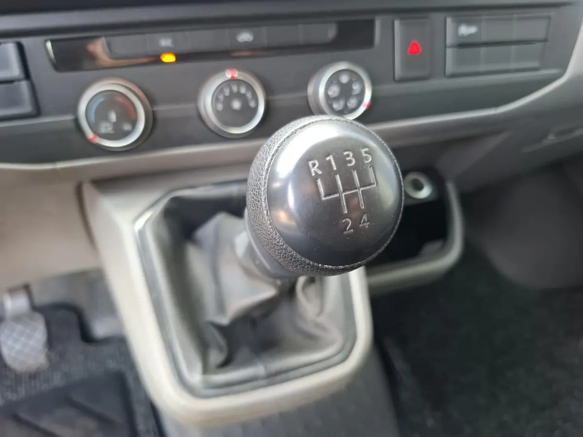 2.0 TDI L2H1 30 Comfortline CARPLAY / L2H1 / CRUISE CONTROLE / AIRCO / EURO 6