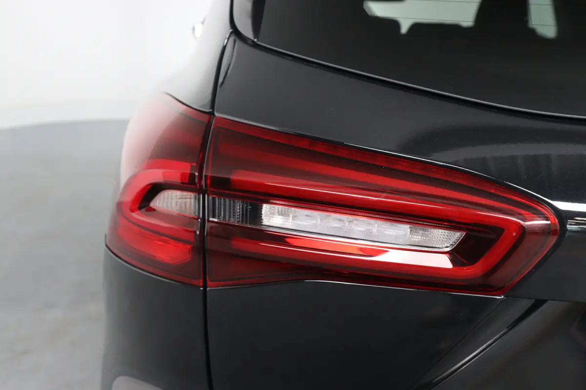 1.0 EcoBoost Hybrid ST Line | 1e Eigenaar! | Winterpack | LED | Clima | Navi | Cruise Control | Keyless | Parkeersensoren V+A | Lichtmetalen Velgen