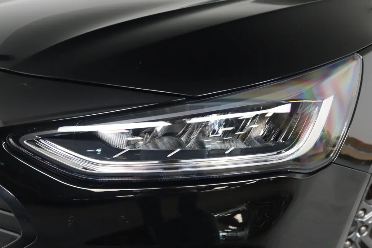 1.0 EcoBoost Hybrid ST Line | 1e Eigenaar! | Winterpack | LED | Clima | Navi | Cruise Control | Keyless | Parkeersensoren V+A | Lichtmetalen Velgen
