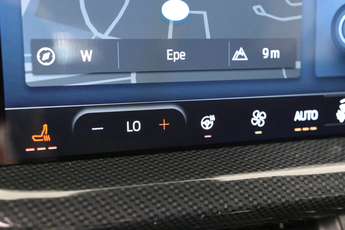 1.0 EcoBoost Hybrid ST Line | 1e Eigenaar! | Winterpack | LED | Clima | Navi | Cruise Control | Keyless | Parkeersensoren V+A | Lichtmetalen Velgen