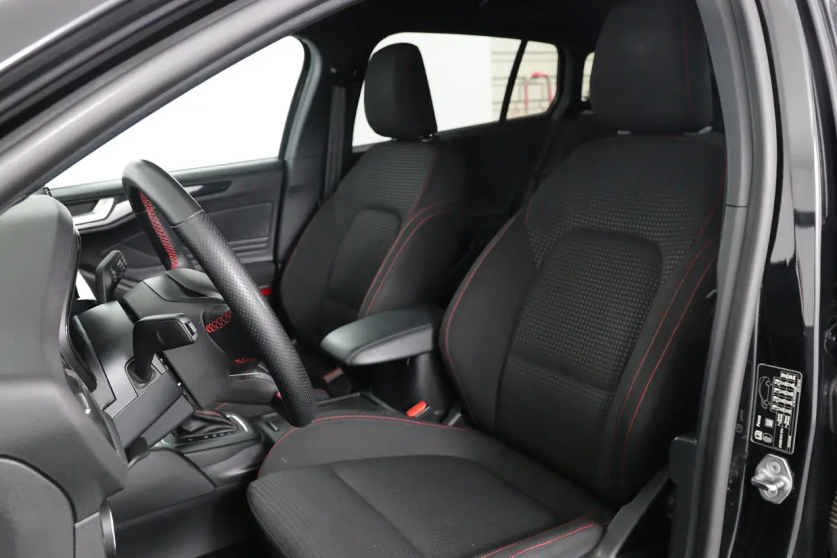 1.0 EcoBoost Hybrid ST Line | 1e Eigenaar! | Winterpack | LED | Clima | Navi | Cruise Control | Keyless | Parkeersensoren V+A | Lichtmetalen Velgen